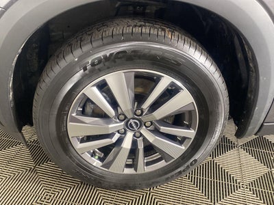 2023 Nissan Pathfinder SL 4WD