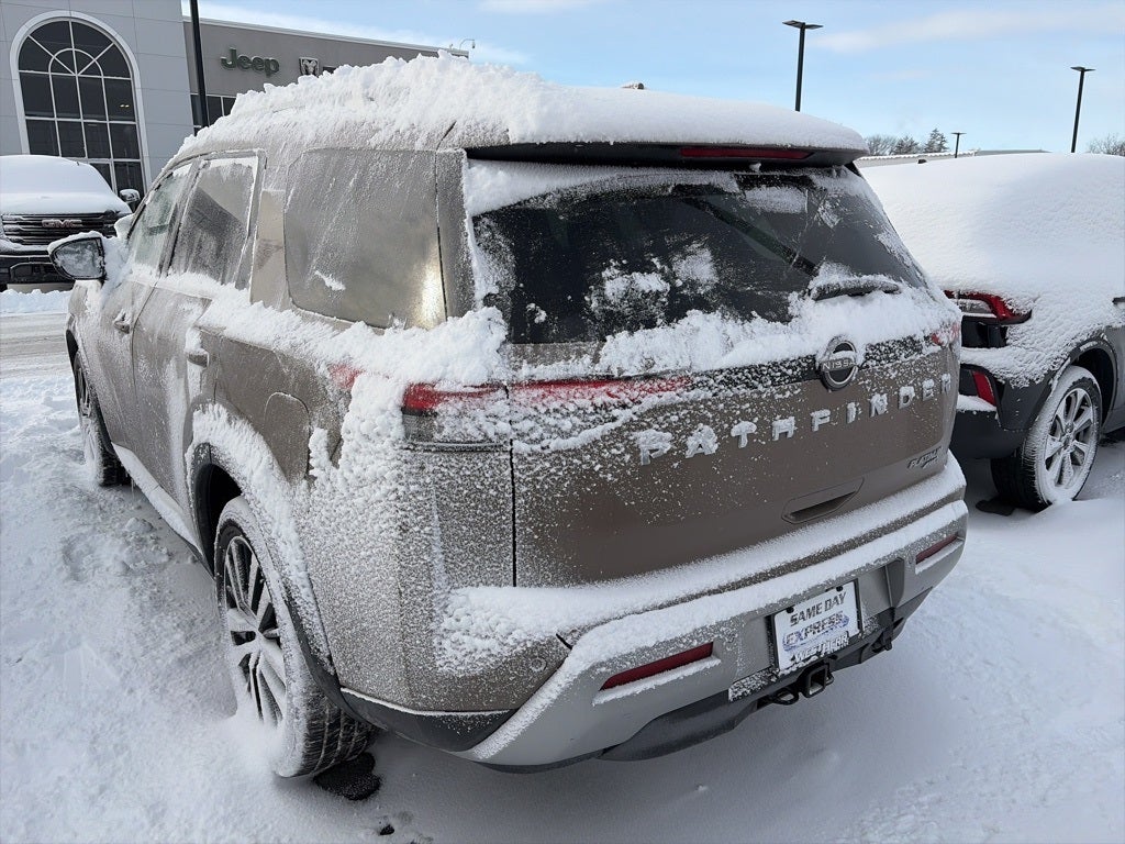 2023 Nissan Pathfinder Platinum 4WD