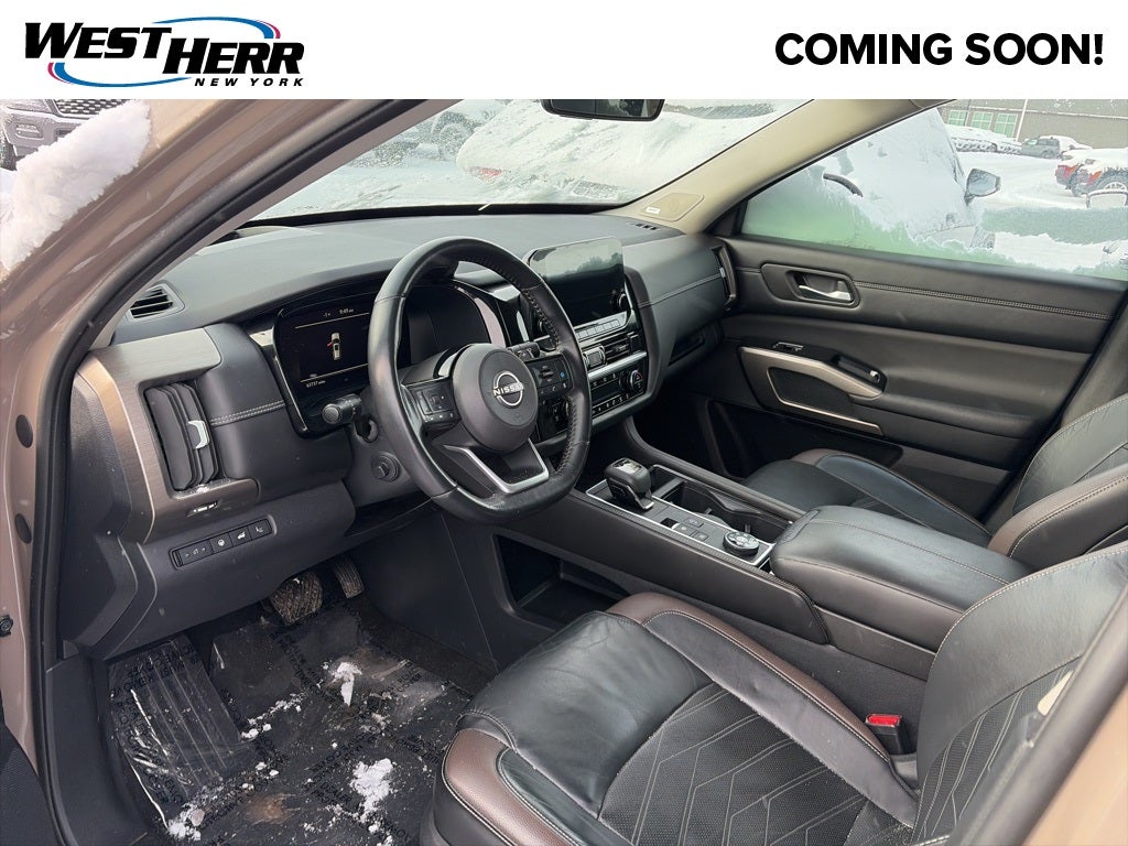 2023 Nissan Pathfinder Platinum 4WD