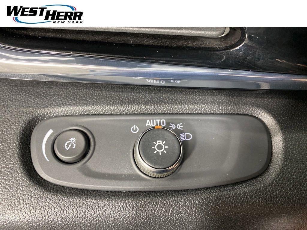 2025 Buick Envista Sport Touring FWD
