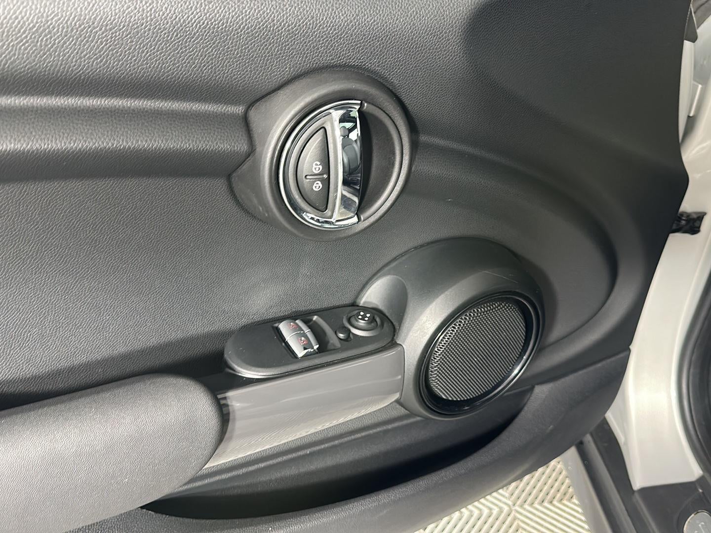 2022 MINI Hardtop Oxford Edition