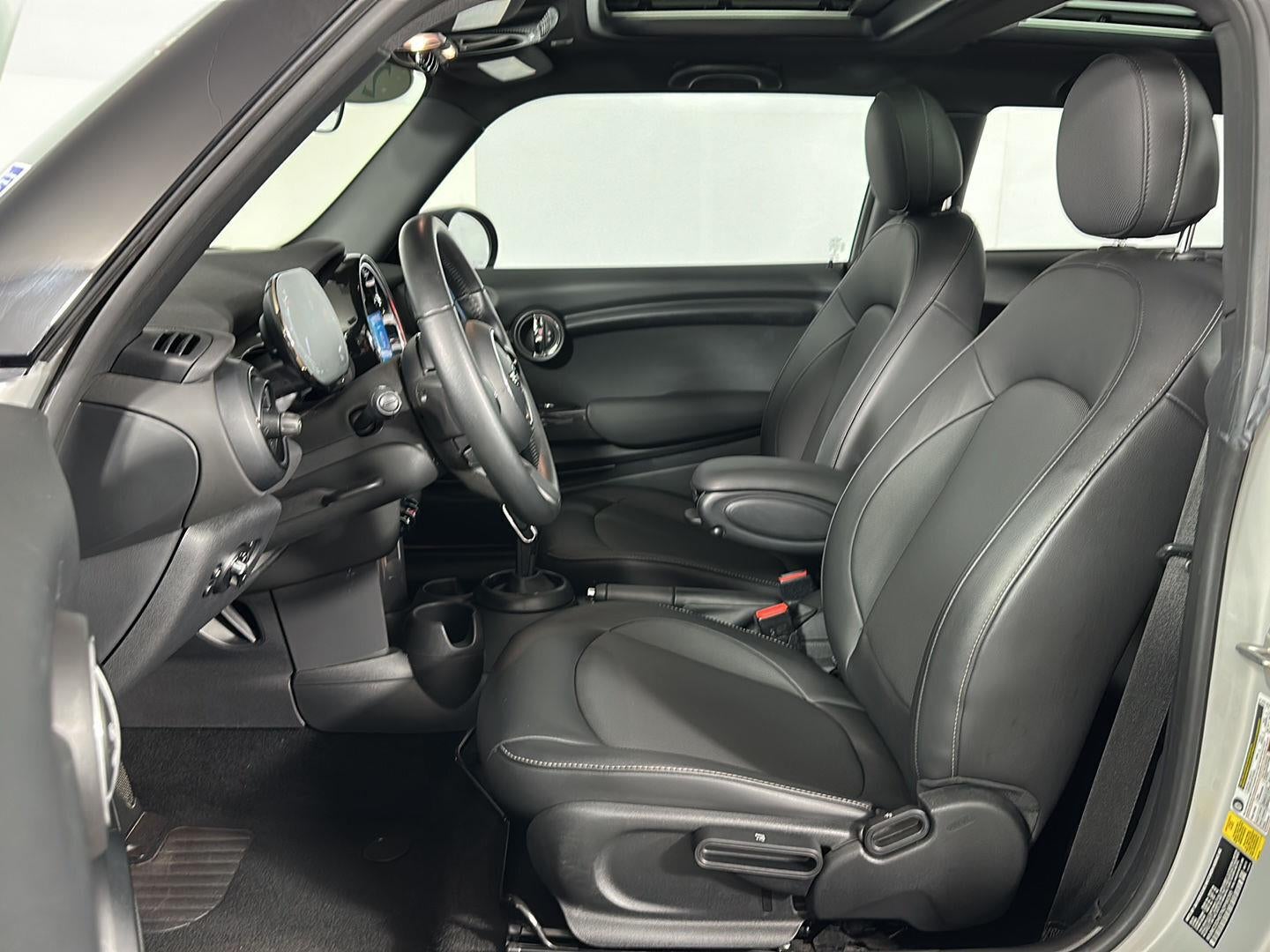 2022 MINI Hardtop Oxford Edition