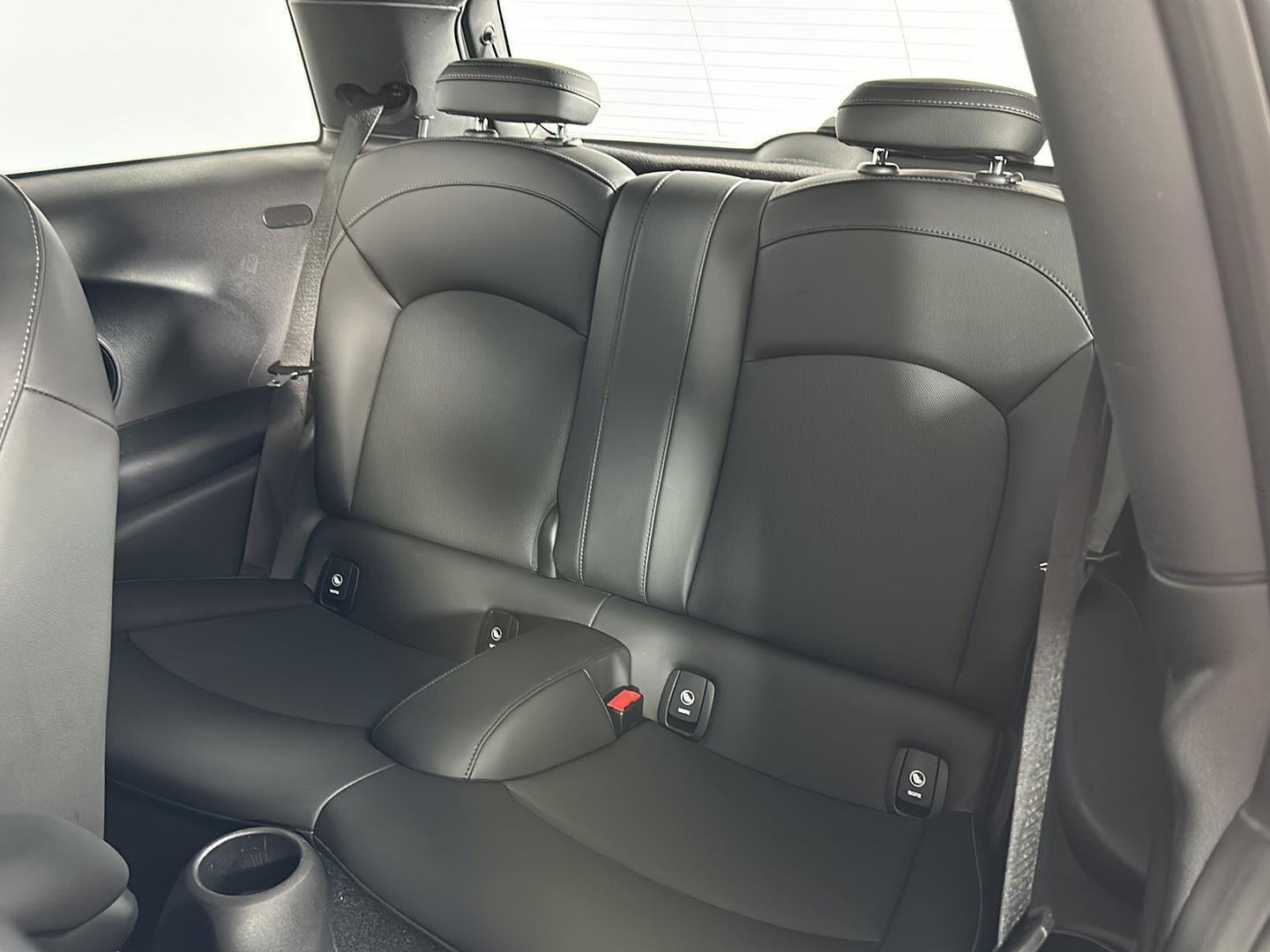 2022 MINI Hardtop Oxford Edition