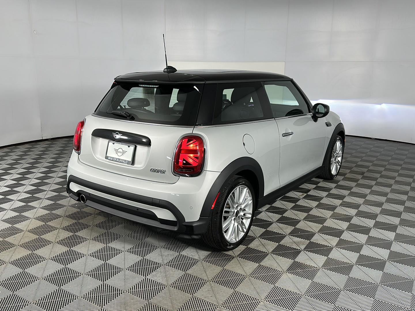 2022 MINI Hardtop Oxford Edition