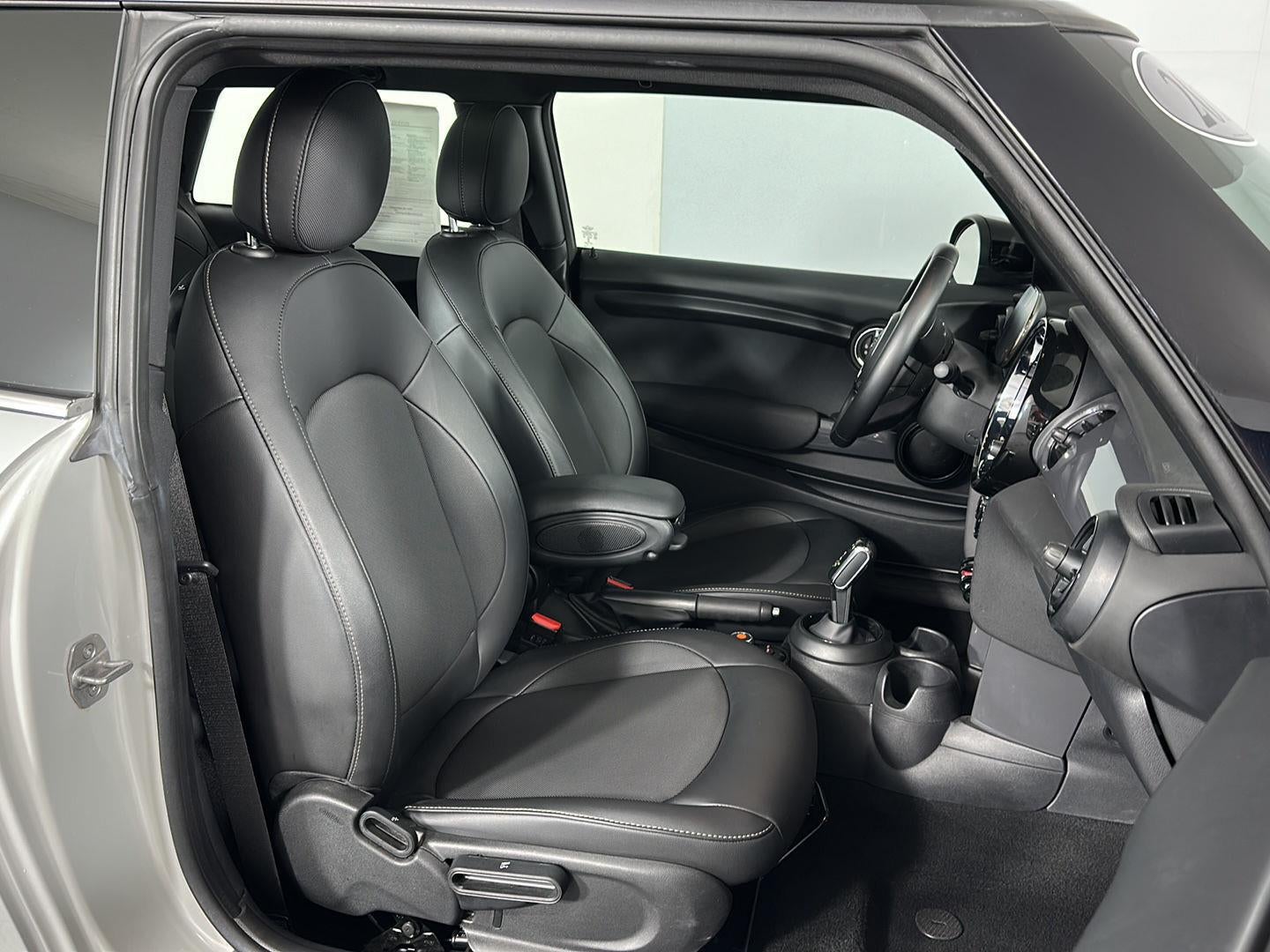 2022 MINI Hardtop Oxford Edition