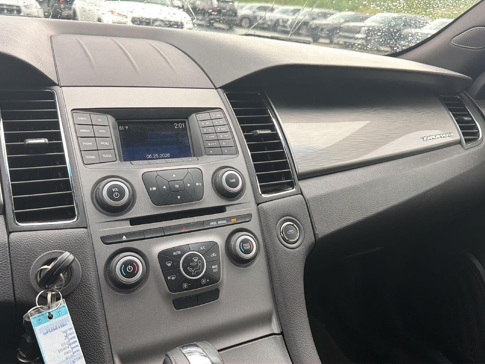 2018 Ford Taurus SEL