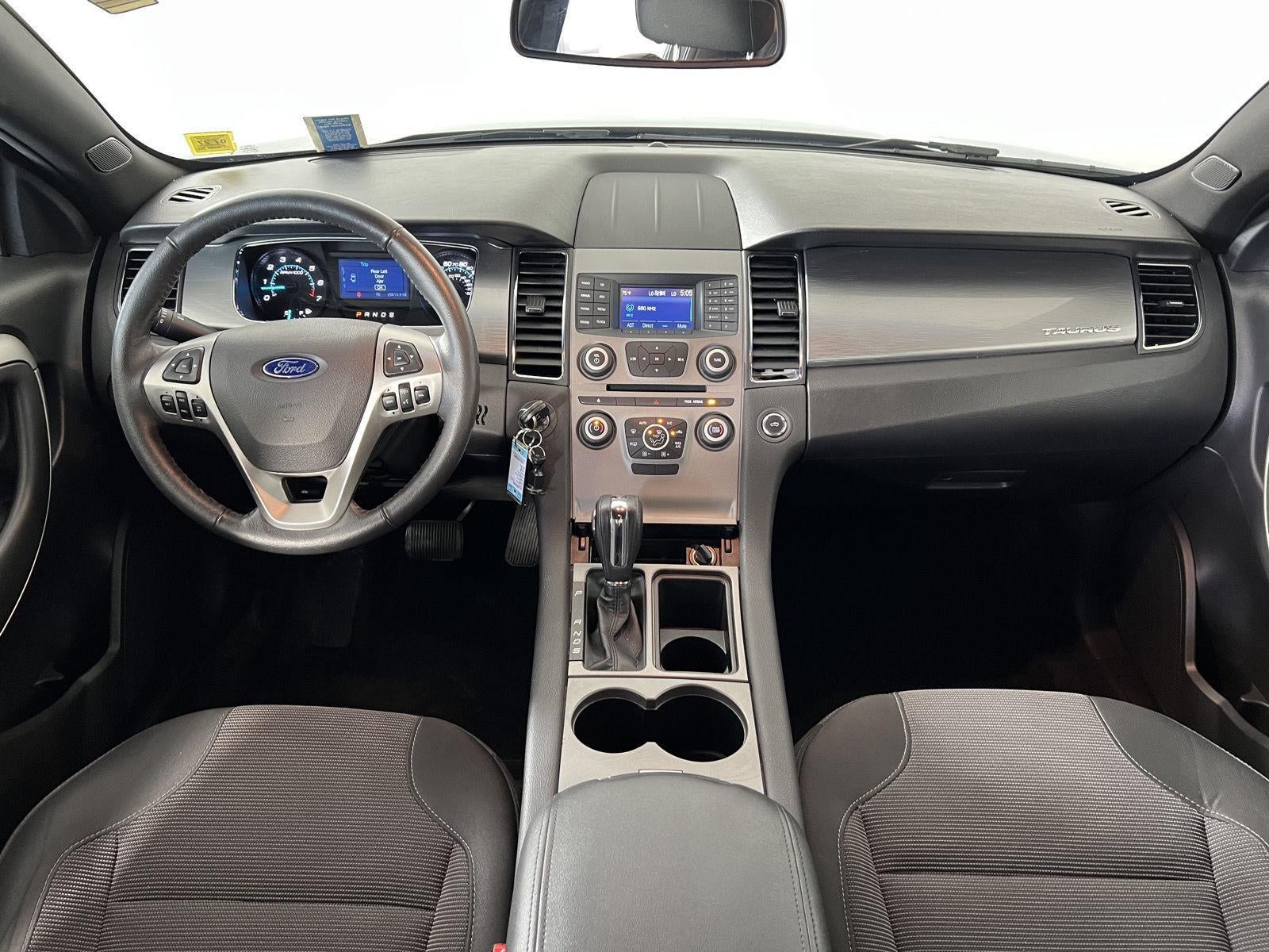 2018 Ford Taurus SEL
