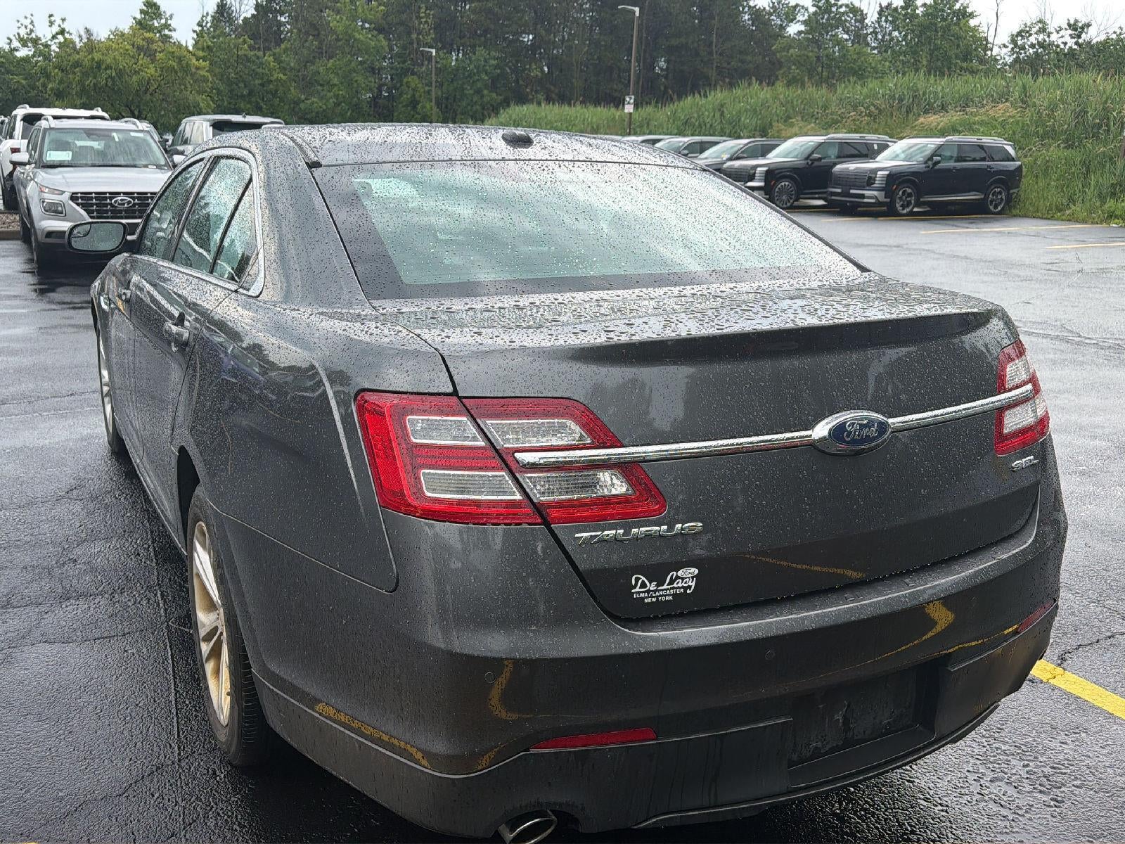 2018 Ford Taurus SEL