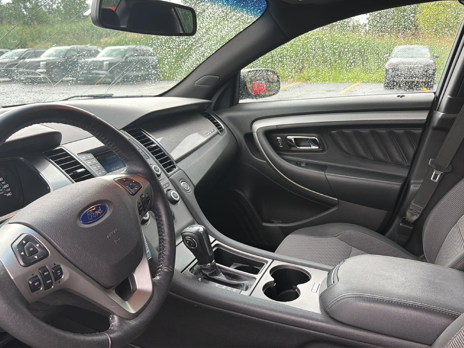 2018 Ford Taurus SEL
