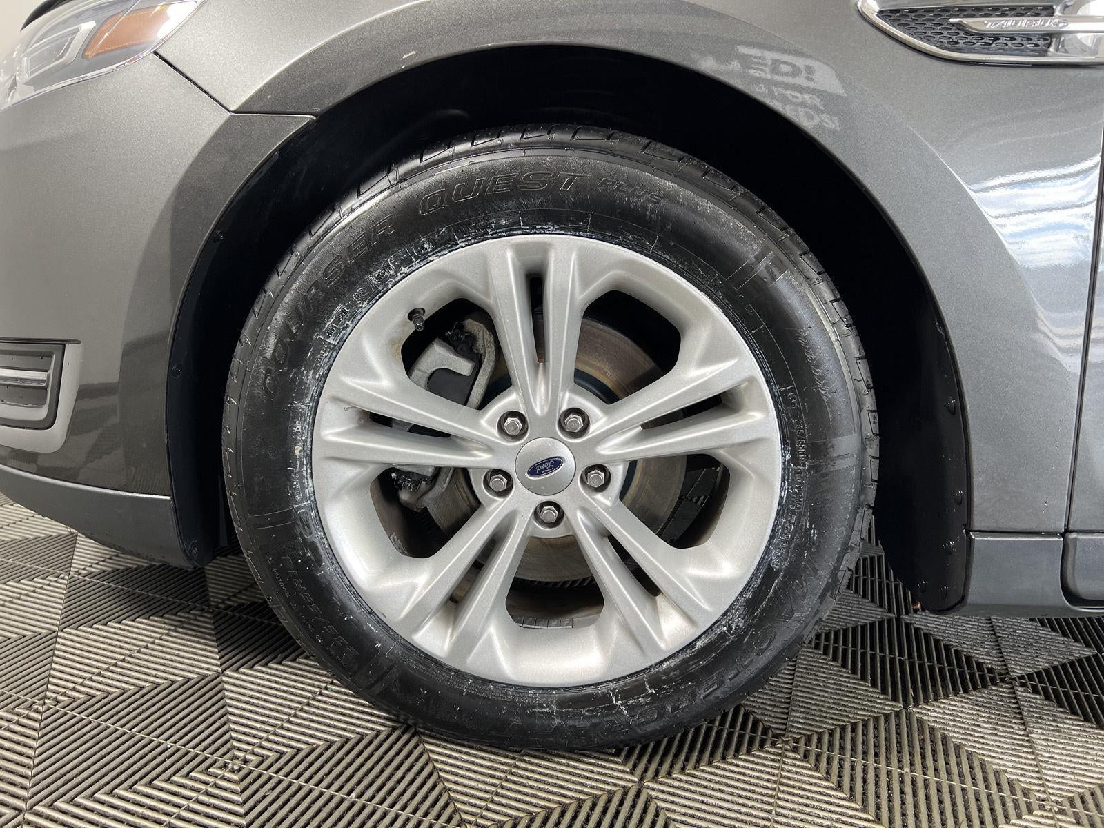 2018 Ford Taurus SEL