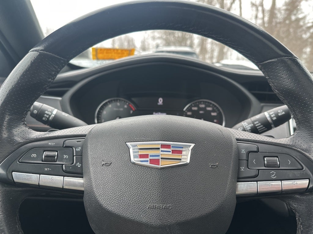 2023 Cadillac XT4 Sport