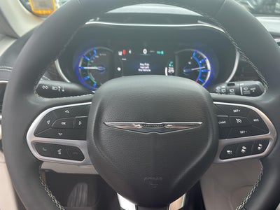 2023 Chrysler Pacifica Hybrid Limited