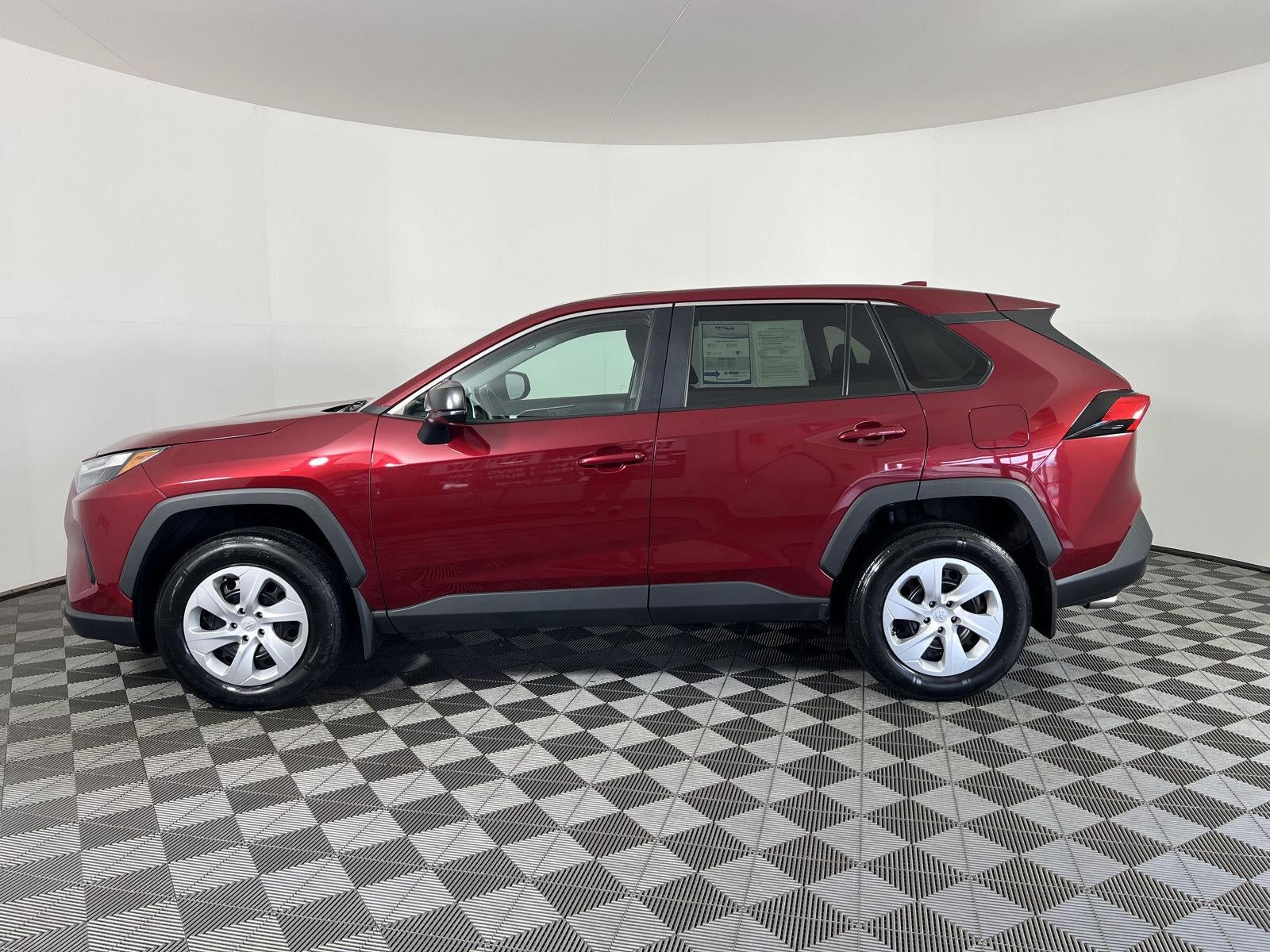 2023 Toyota RAV4 LE