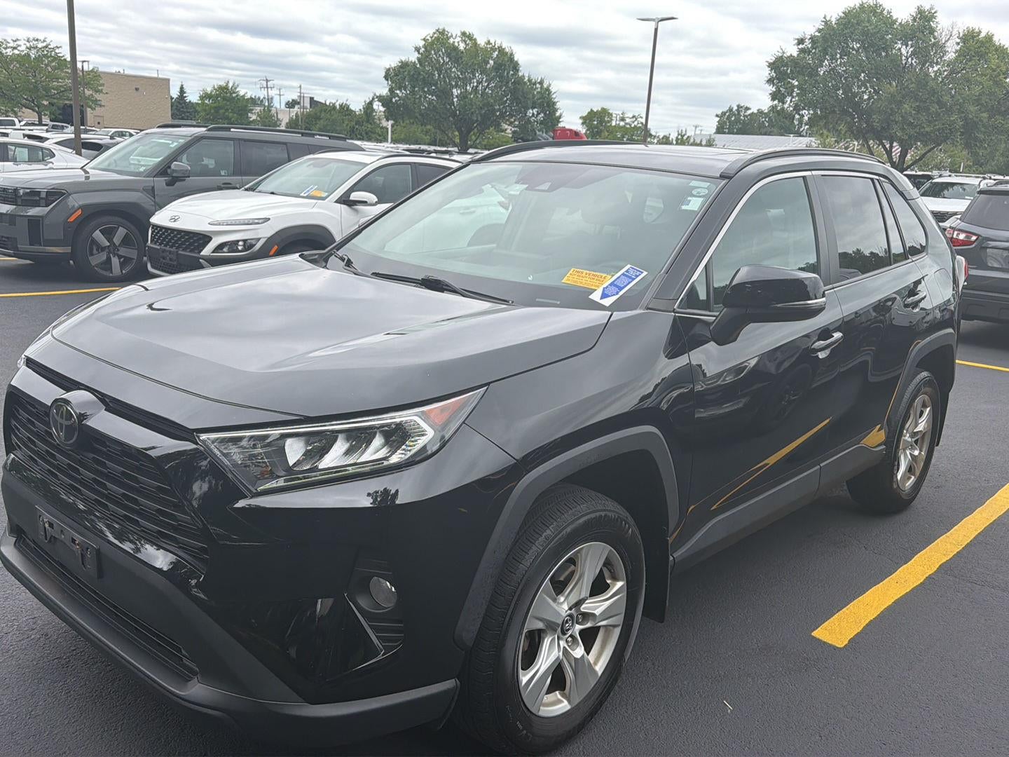 2020 Toyota RAV4 XLE