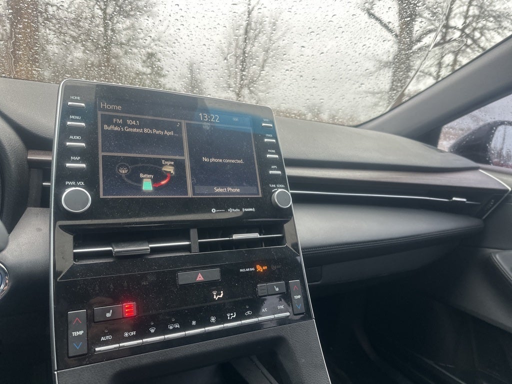 2019 Toyota Avalon Hybrid Base