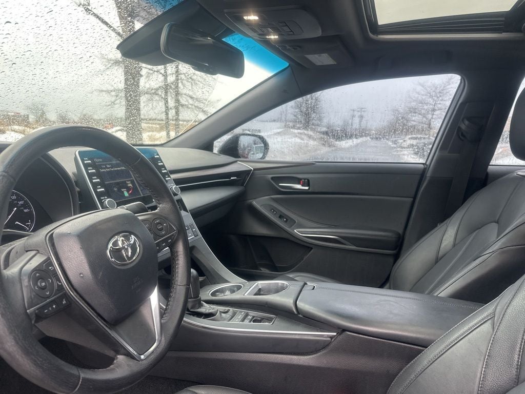 2019 Toyota Avalon Hybrid Base