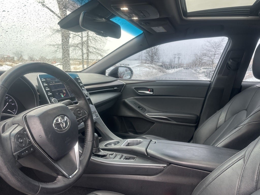 2019 Toyota Avalon Hybrid Base