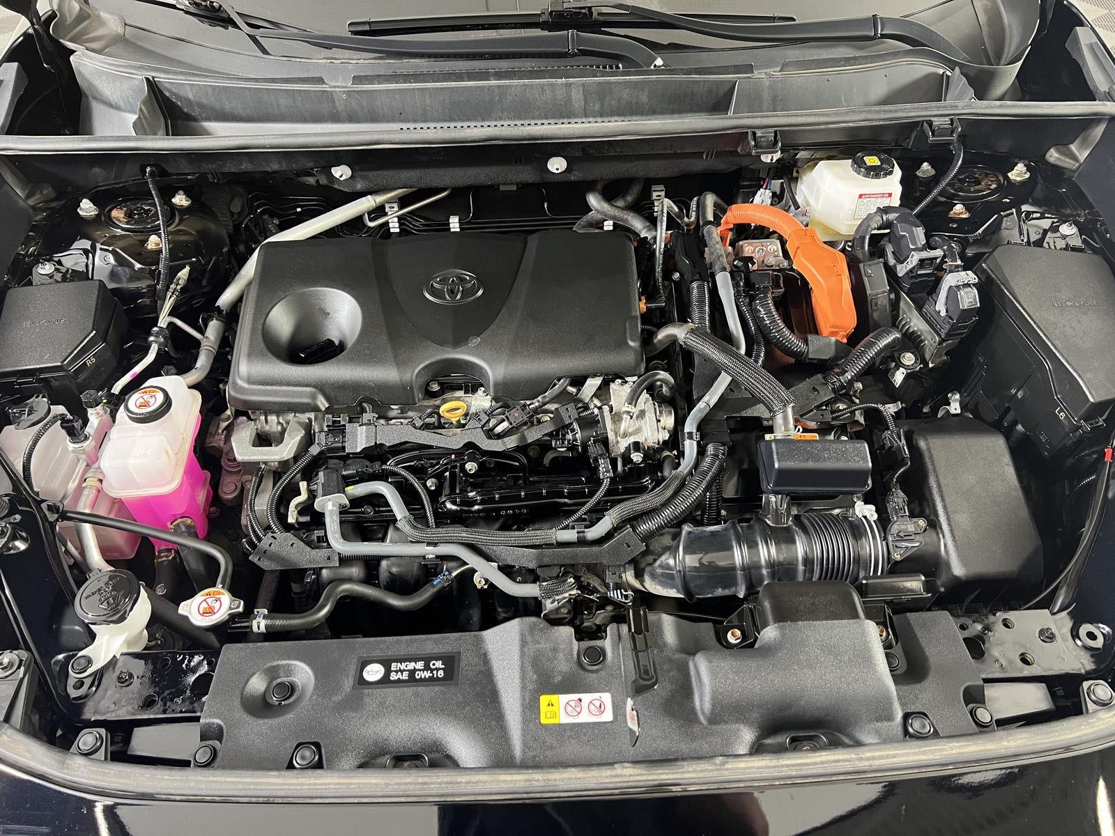 2022 Toyota RAV4 Hybrid SE