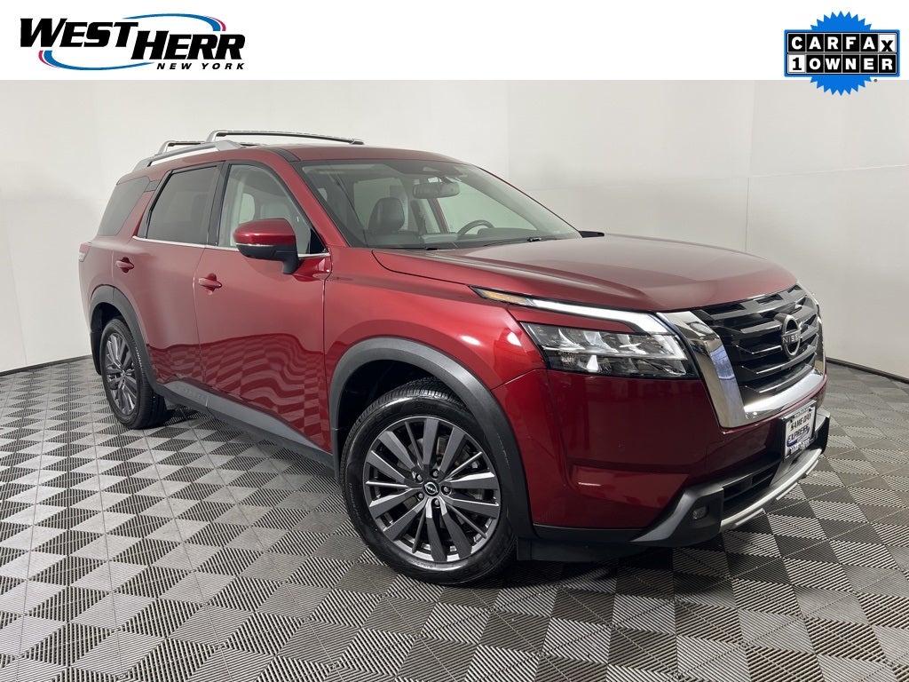 2022 Nissan Pathfinder SL