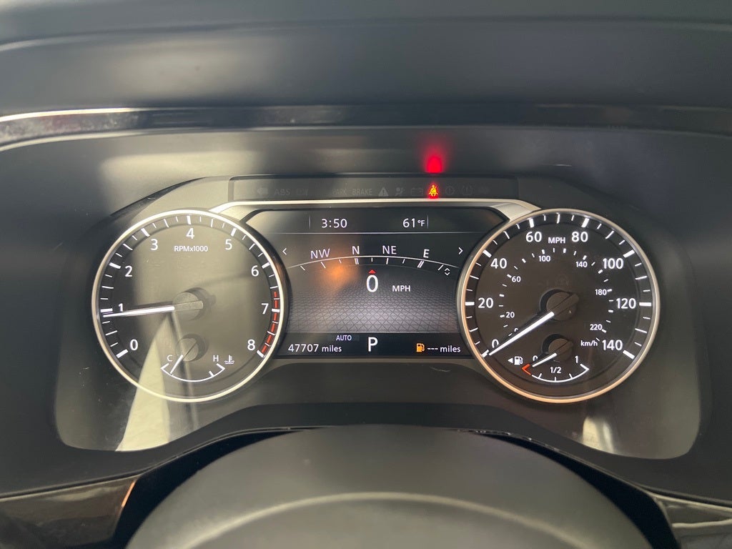 2022 Nissan Pathfinder SL