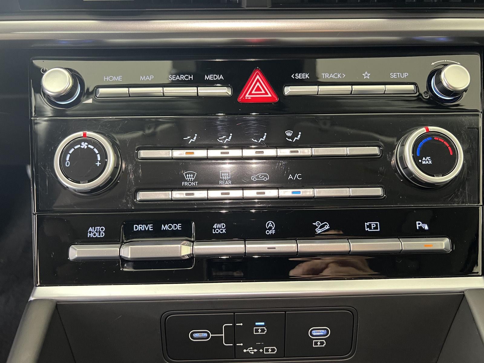 2026 Hyundai Santa Fe SE