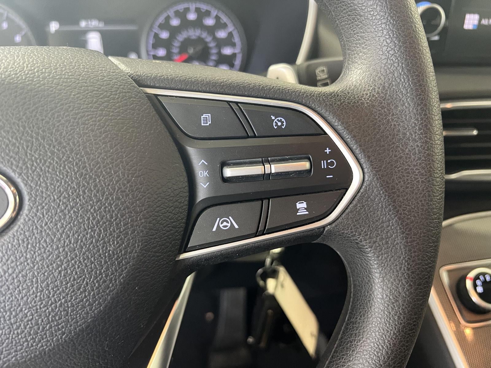2023 Hyundai Santa Fe SE