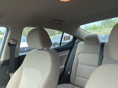 2020 Hyundai Elantra SE