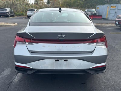 2022 Hyundai Elantra SEL