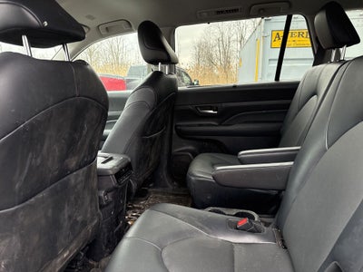 2024 Toyota Grand Highlander XLE