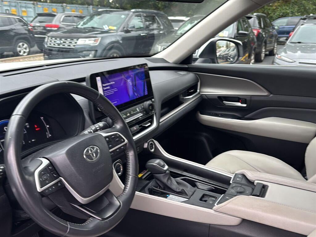 2024 Toyota Grand Highlander Hybrid XLE