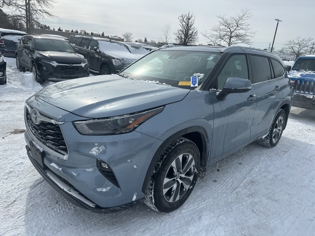 2022 Toyota Highlander XLE
