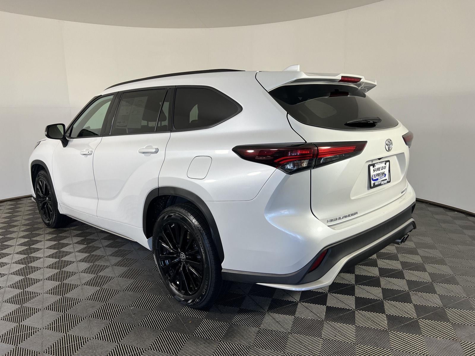 2024 Toyota Highlander XSE