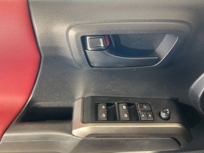 2019 Toyota Tacoma SR5 V6