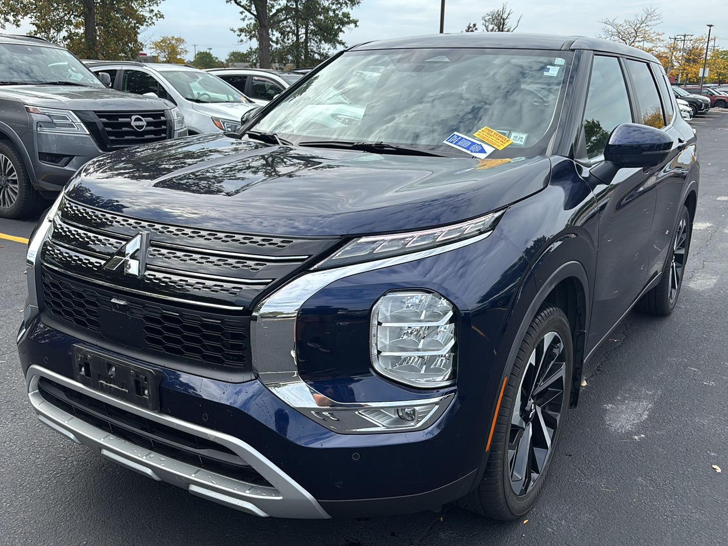 2024 Mitsubishi Outlander SE