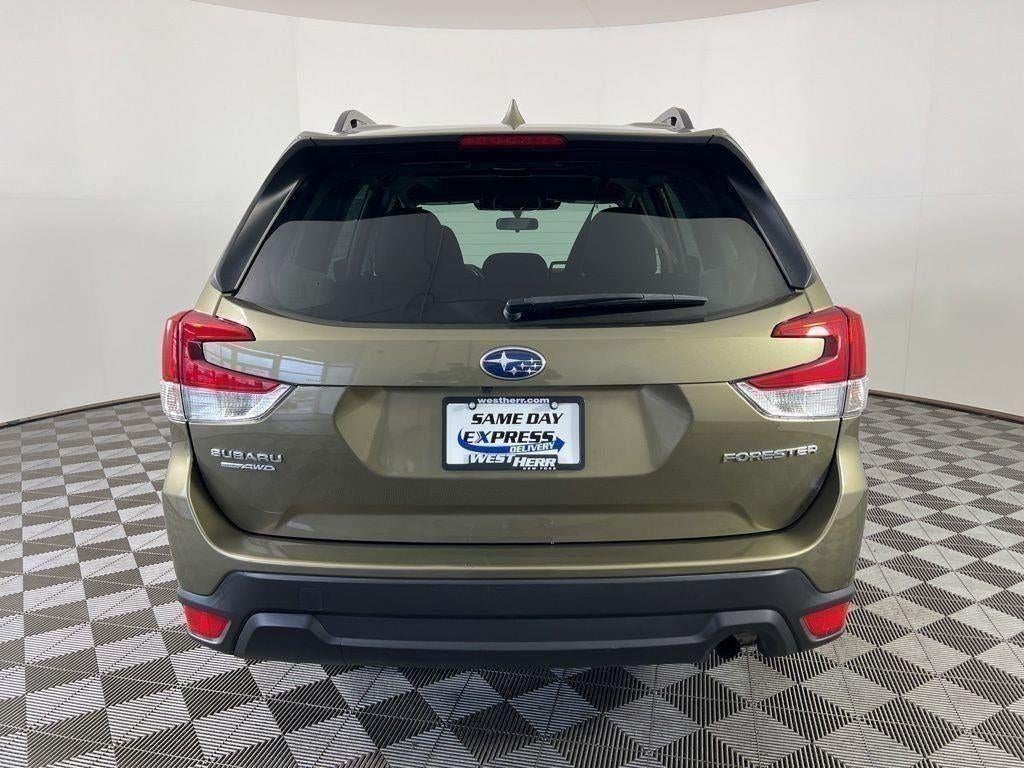 2023 Subaru Forester Premium