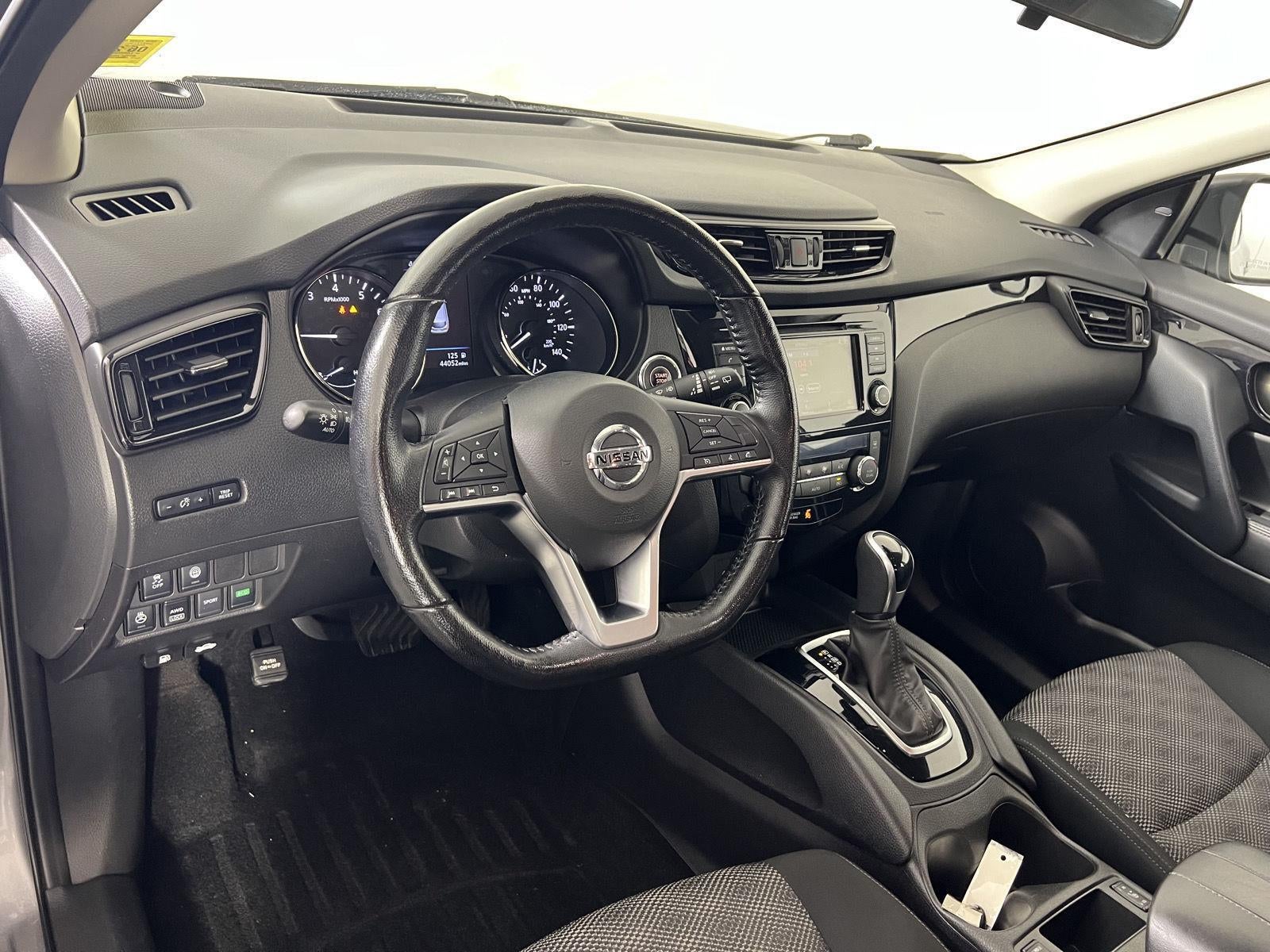 2022 Nissan Rogue Sport SV