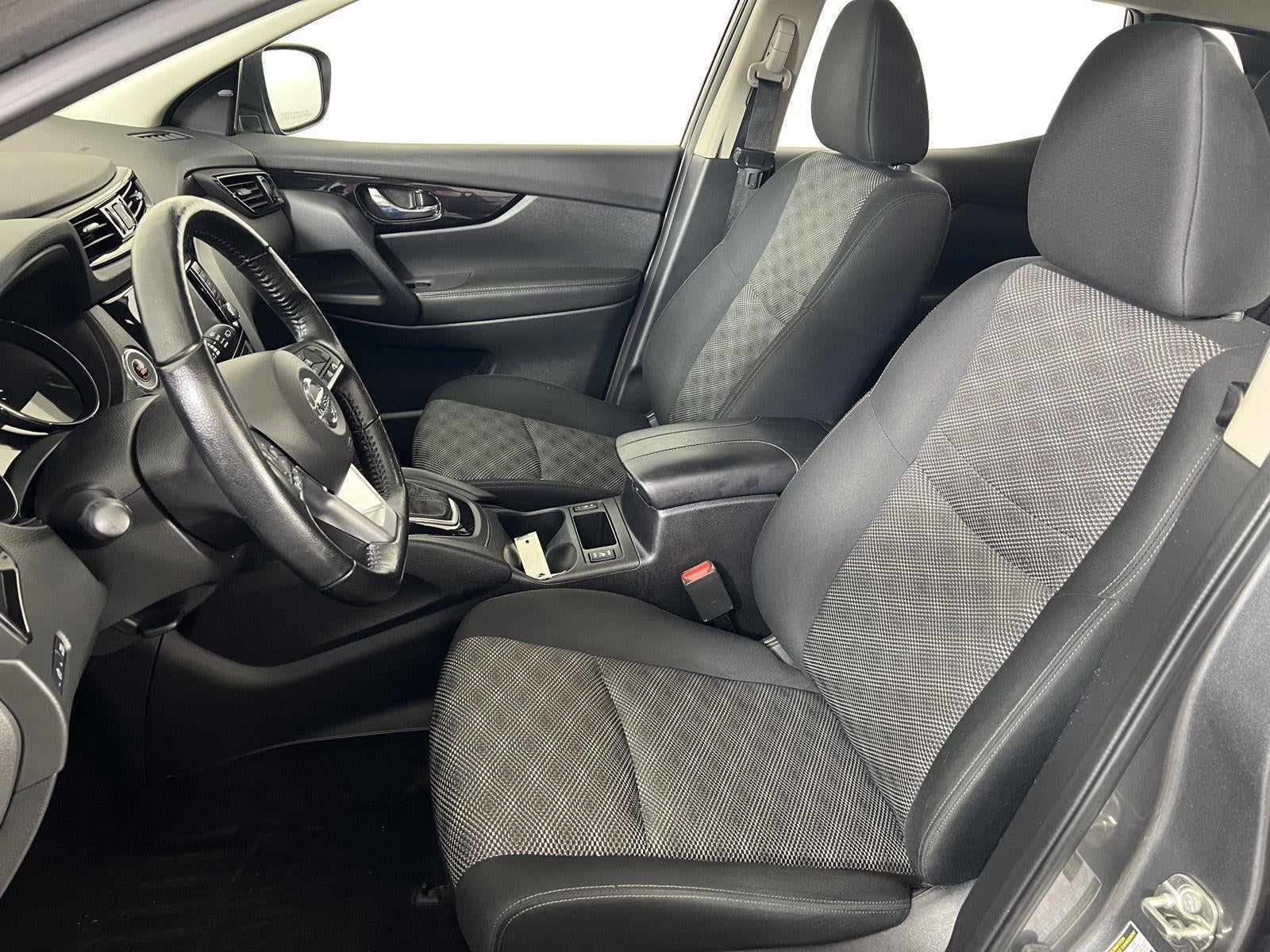 2022 Nissan Rogue Sport SV