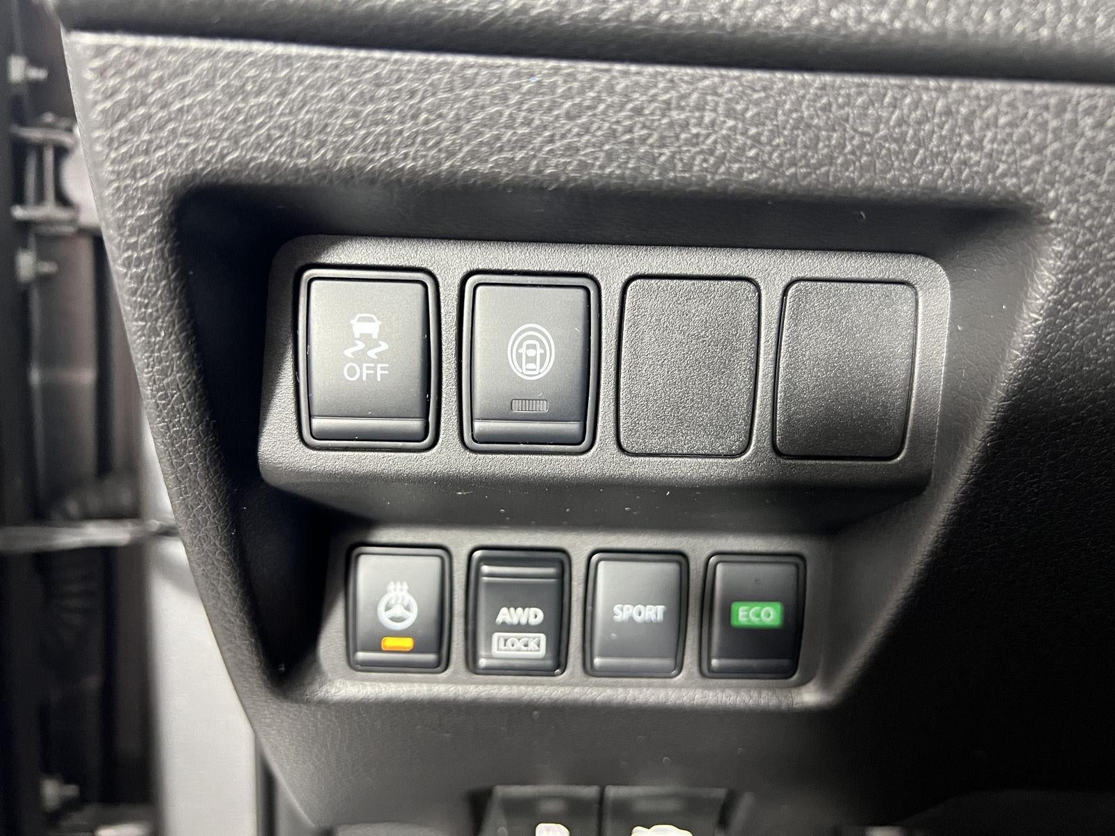 2022 Nissan Rogue Sport SV