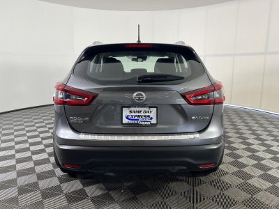 2022 Nissan Rogue Sport SV