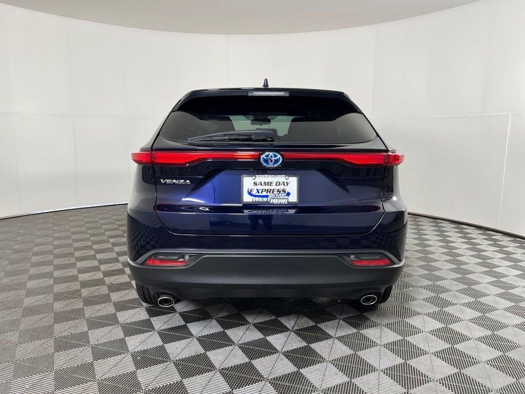 2024 Toyota Venza LE
