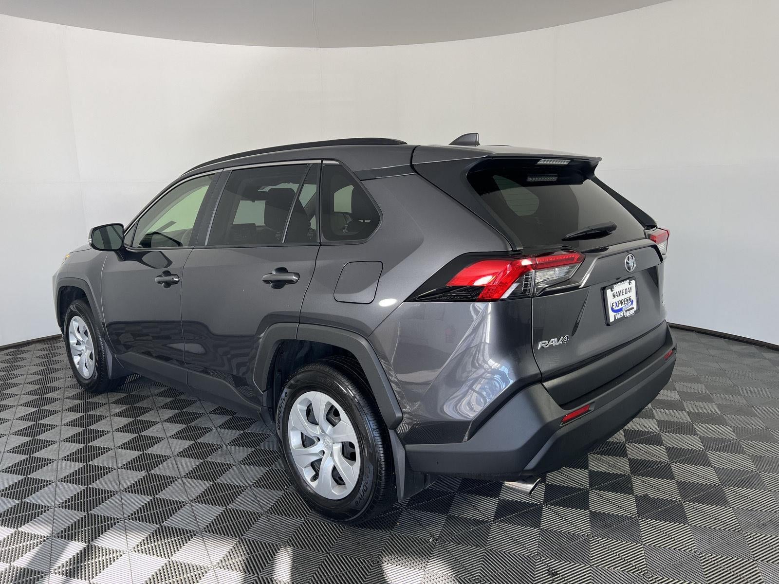 2019 Toyota Rav4 LE