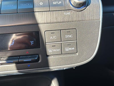 2024 Hyundai Kona Base
