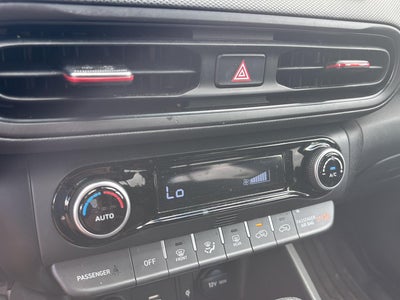 2023 Hyundai Kona Base