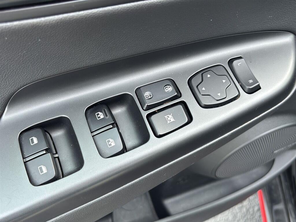 2022 Hyundai Kona N Base