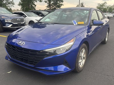 2023 Hyundai Elantra SE