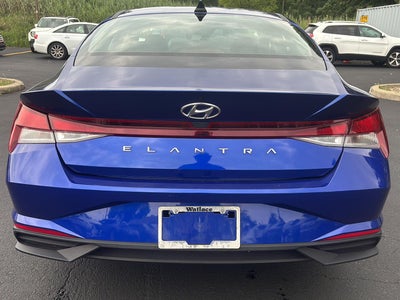 2023 Hyundai Elantra SE
