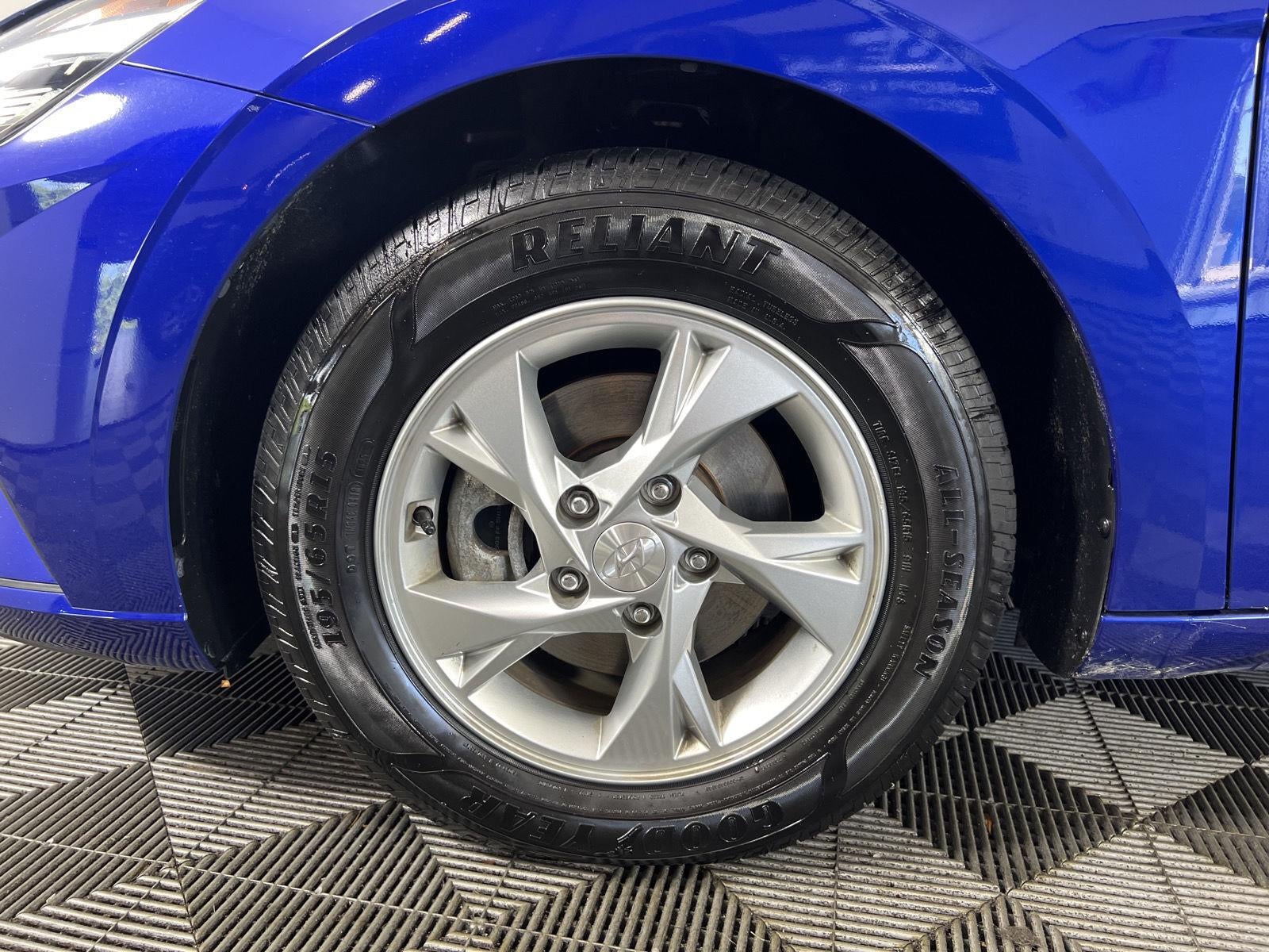 2023 Hyundai Elantra SE