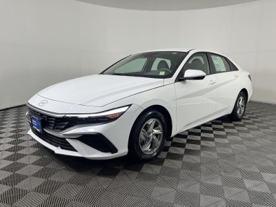 2025 Hyundai Elantra SE