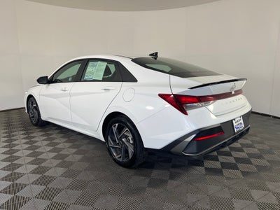 2025 Hyundai Elantra SEL Sport