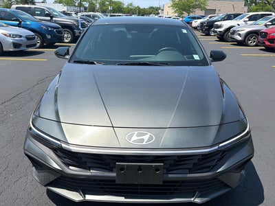 2025 Hyundai Elantra SEL Sport